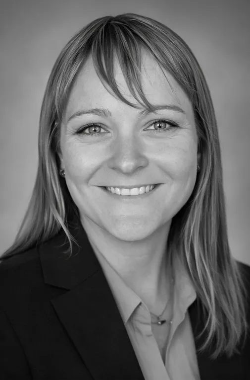 Portrait of Sarah Lenz, LENZ founder and photographer